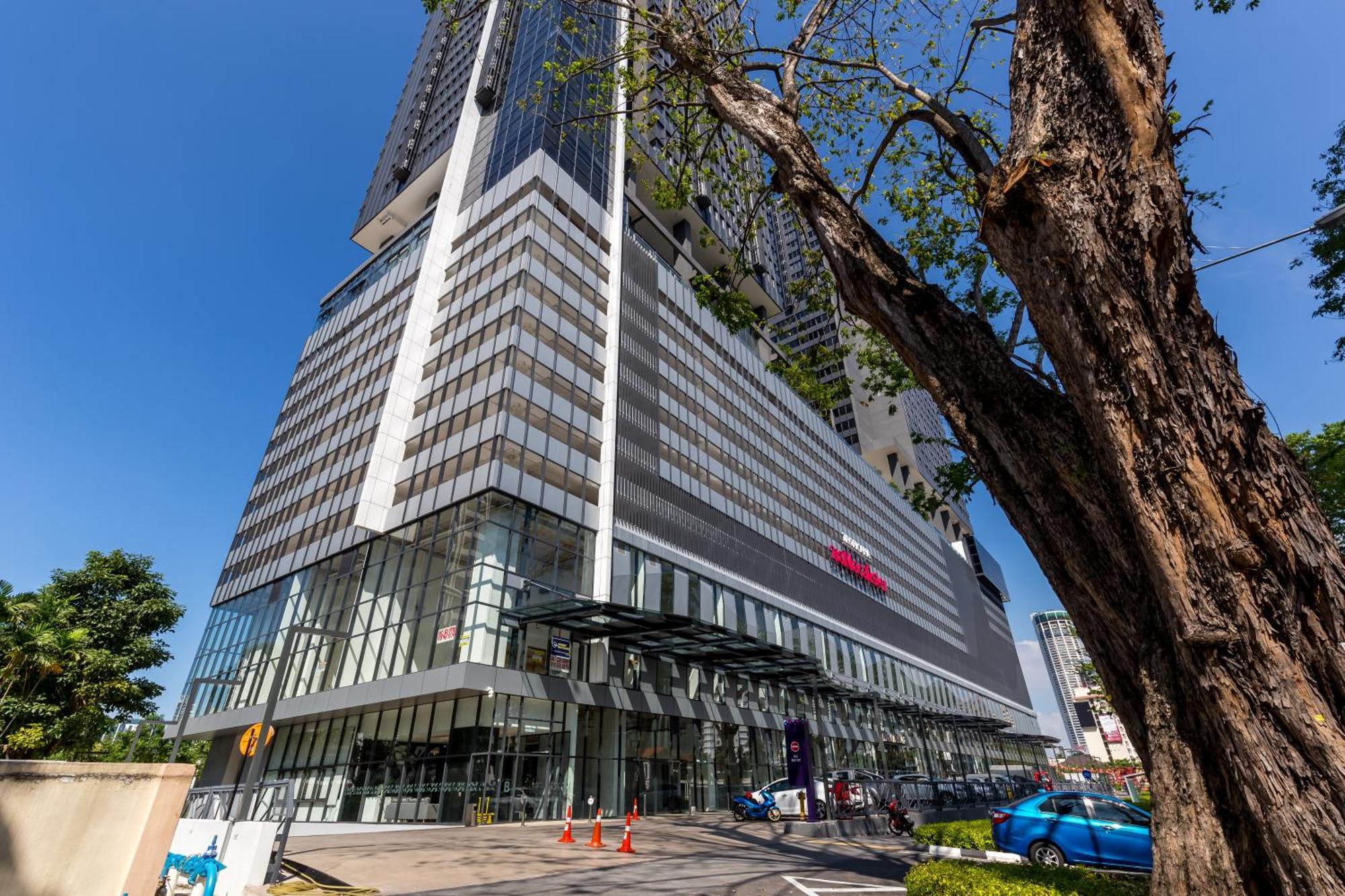 Tropicana 218 Macalister X Airlevate Suites George Town Exterior photo
