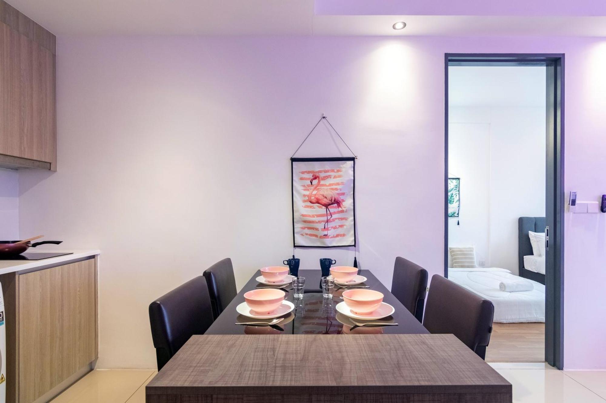 Tropicana 218 Macalister X Airlevate Suites George Town Room photo